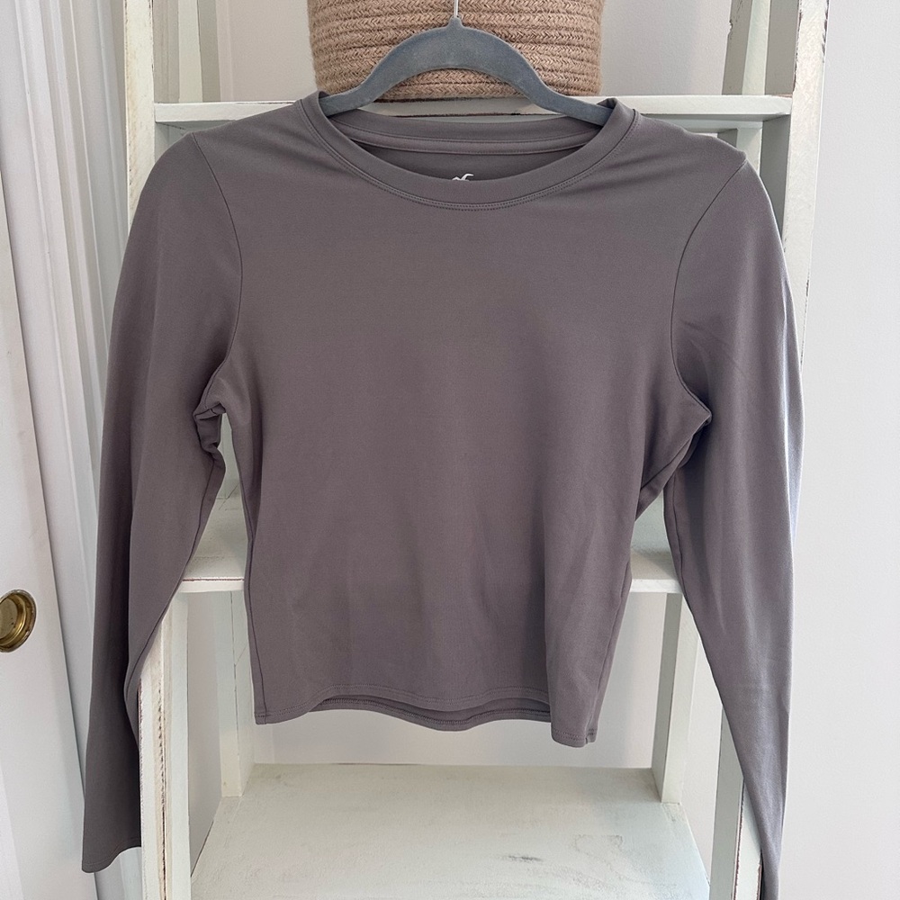 Hollister Must Have Collection Top Size M